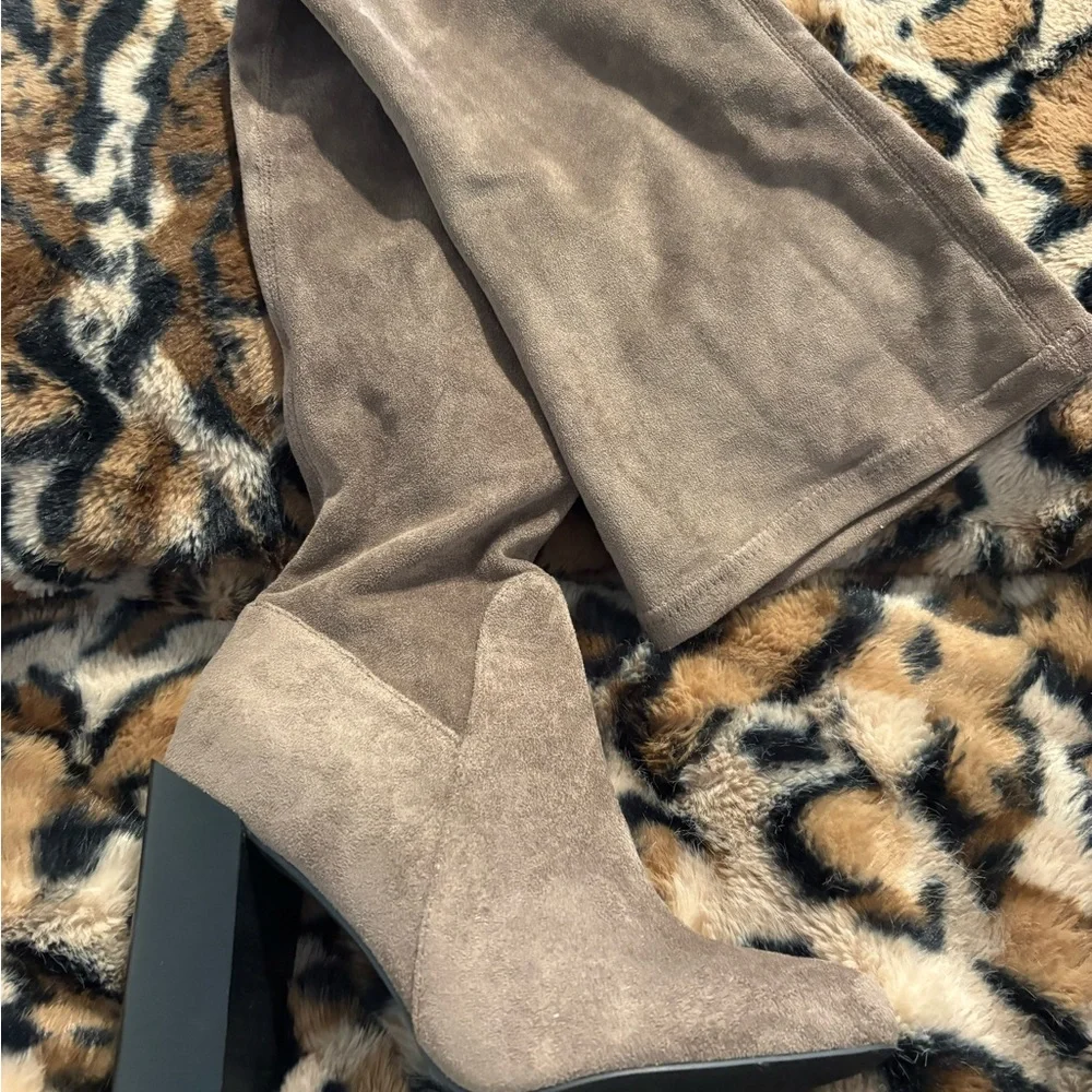Steve Madden taupe/brown Suede Women's over knee Boots - Picture 4 of 5